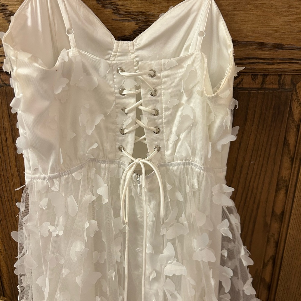 Lulu's 3D Butterfly White Lace Formal Midi Dress Large - Picture 7 of 10